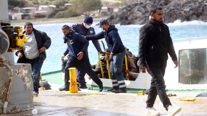 δύσκολες-οι-απελάσεις-564153376