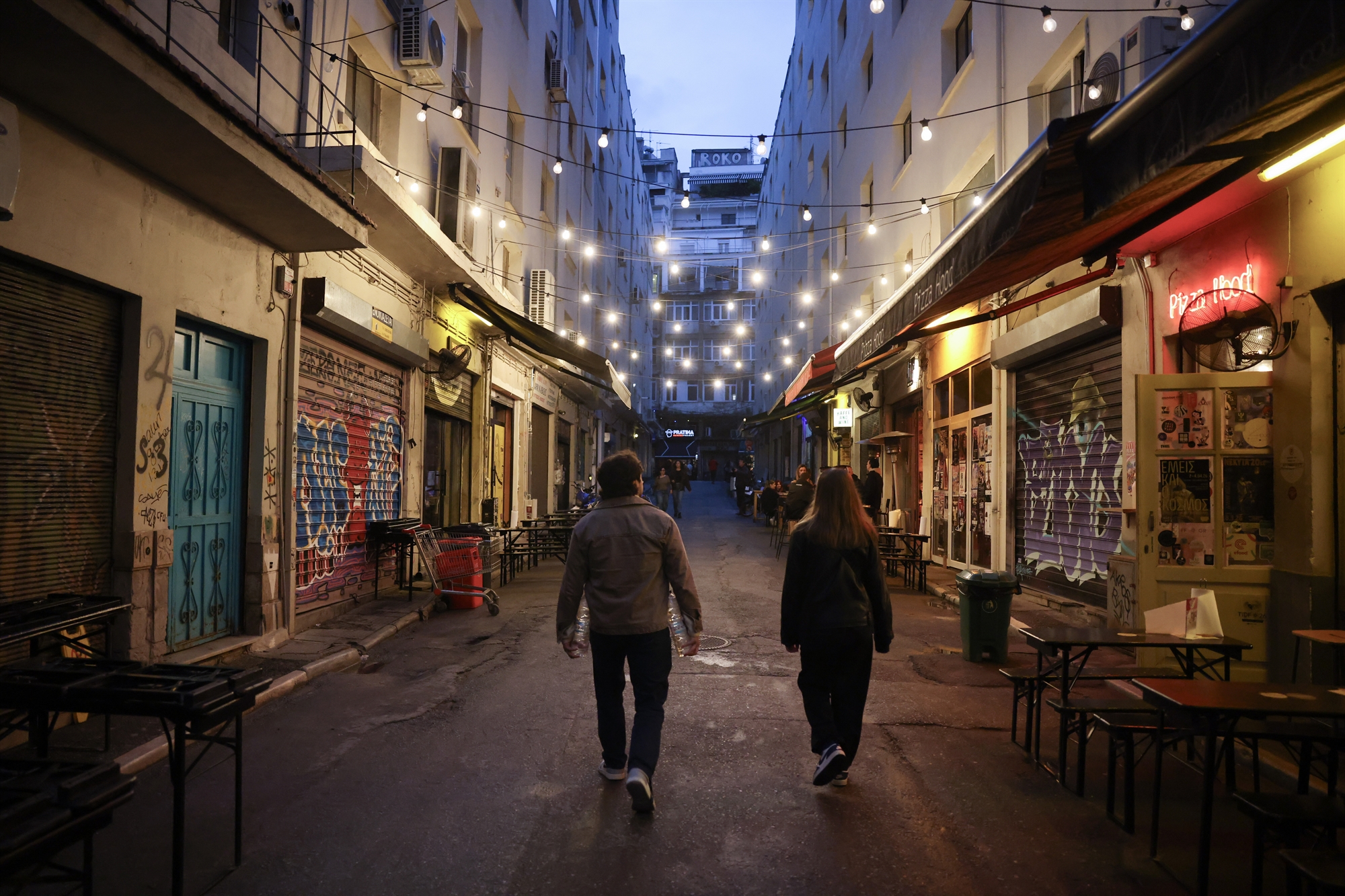 Δύο πόλεις, δύο δρόμοι, μια μοίρα-4