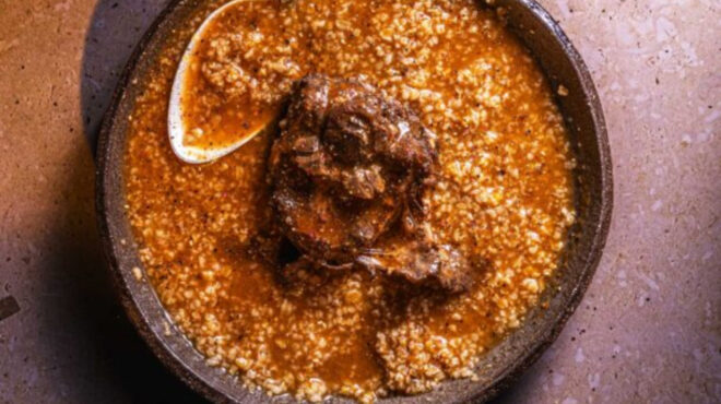 λαιμός-και-χεράκι-από-αρνάκι-στον-φούρ-564182407