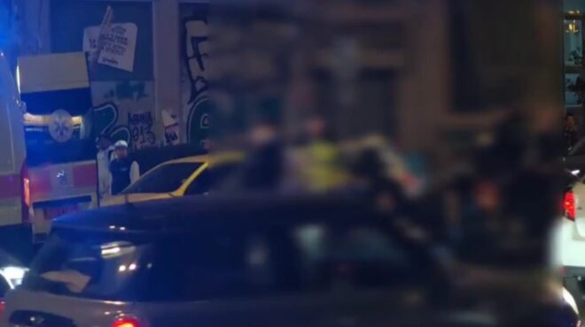 αμπελόκηποι-δίκυκλο-παρέσυρε-πεζή-στ-564165442