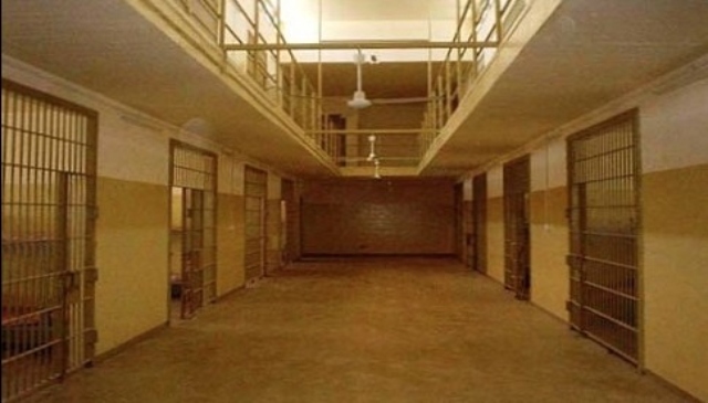 σαν-σήμερα-28-απριλίου-2004-σκάνδαλο-κακο-564197086