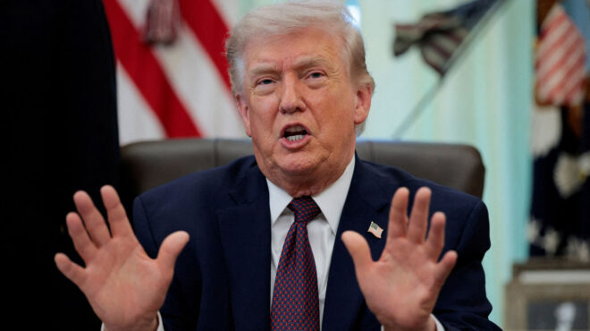 πώς-ο-τραμπ-απειλεί-τους-ευρωπαίους-με-564155119