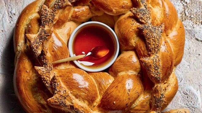 τσουρέκι-πασχαλινό-οι-33-καλύτερες-συντ-564154495