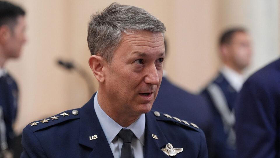 «Νομίζω ότι πρέπει να το κάνουμε»: Οι συσκέψεις που οδήγησαν τον Τραμπ στην επίθεση κατά του Ιράν-3