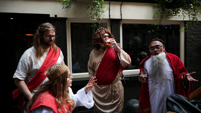 θρησκευόμενοι-πότες-564163306