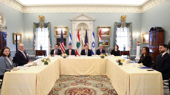 τραμπ-πιθανή-επανέναρξη-των-διαπραγμ-564174379