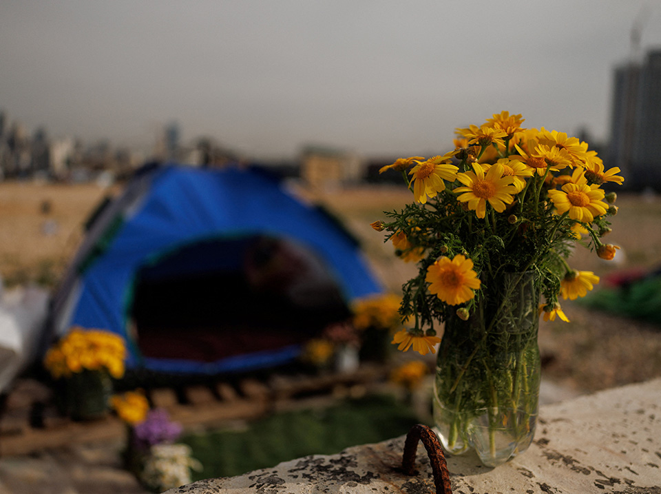 Δεν είναι ο μόνος-1