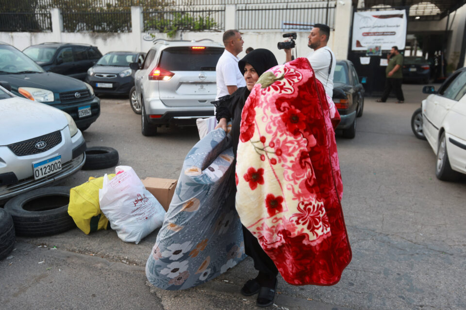 Λίβανος: Μαζικά επιστρέφουν στα σπίτια τους οι εκτοπισμένοι του πολέμου-4