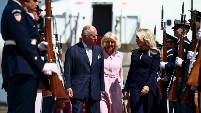στις-ηπα-ο-βασιλιάς-κάρολος-και-η-καμίλ-564197083