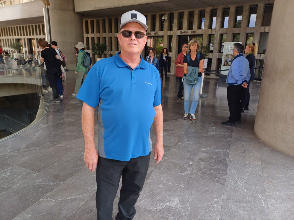 Τι λένε οι Αμερικανοί τουρίστες για τον πόλεμο στο Ιράν-1