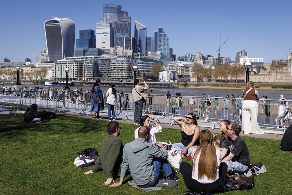 Ενα μπολιασμένο καρναβάλι-2