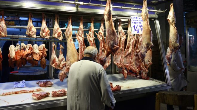 ελεγχοι-στην-αγορά-αλλά-χωρίς-υπερβολ-564169924