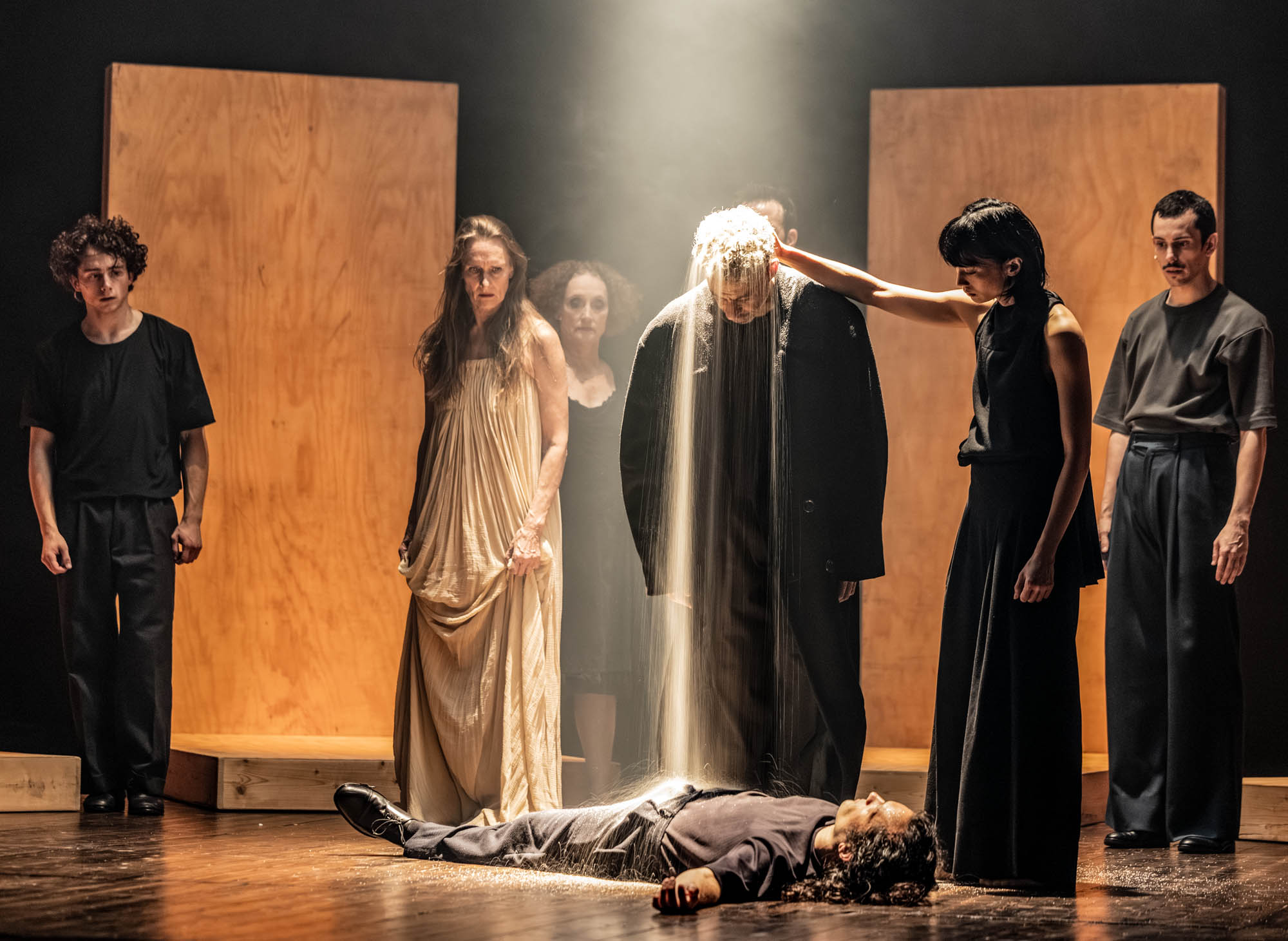 Αλαν Λουσιέν Ογεν: Η Αντιγόνη με σώμα και λόγο-1