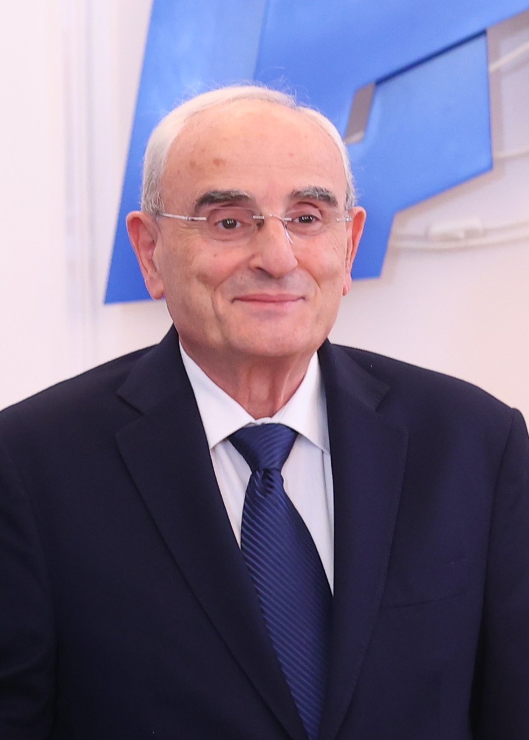 Μισέλ Μενάσα στην «Κ»: Ξεκίνησα τη ζωή μου με πόλεμο. Είναι ώρα να πετύχουμε την ειρήνη-1