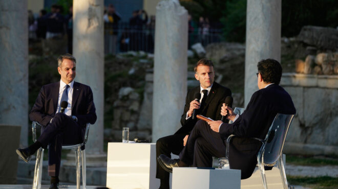 μακρόν-αυτή-μπορεί-να-είναι-η-στιγμή-τ-564194452