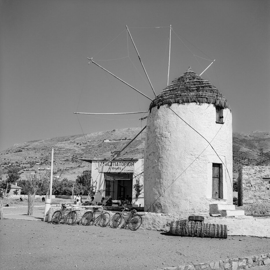 Το Αιγαίο μιας άλλης εποχής στο νέο φωτογραφικό λεύκωμα του Ρόμπερτ Μακέιμπ-3