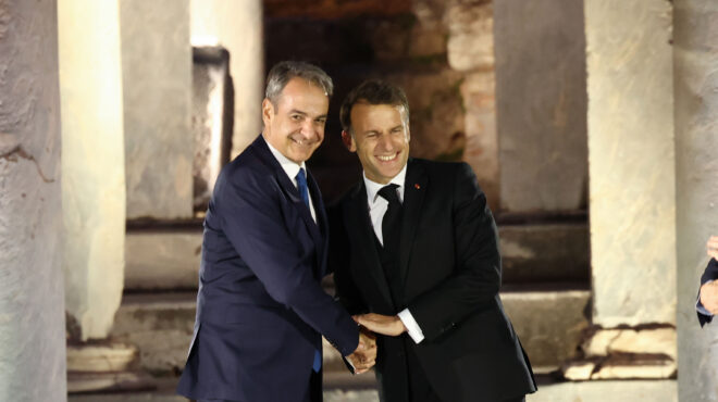 μακρόν-αυτή-μπορεί-να-είναι-η-στιγμή-τ-564192715