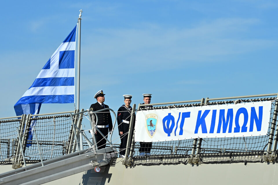 Επίσκεψη Μητσοτάκη – Μακρόν στη φρεγάτα «Κίμων»-8