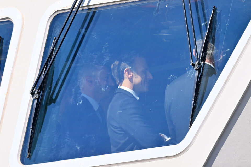 Επίσκεψη Μητσοτάκη – Μακρόν στη φρεγάτα «Κίμων»-4