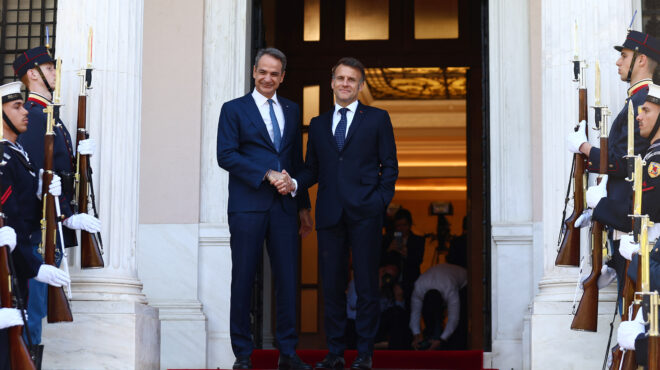 στο-μαξίμου-μητσοτάκης-μακρόν-υπογρά-564194704