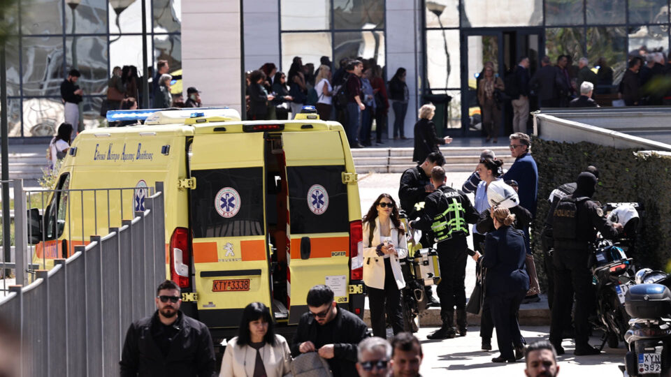 Πυροβολισμοί σε ΕΦΚΑ και Εφετείο: Ερευνες για τον 89χρονο δράστη – Το χρονικό της διπλής επίθεσης-1