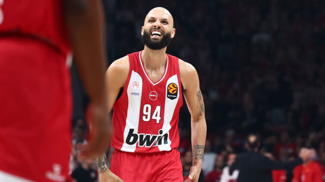 euroleague-ο-ολυμπιακός-διέλυσε-τη-μονακό-και-έ-564203272