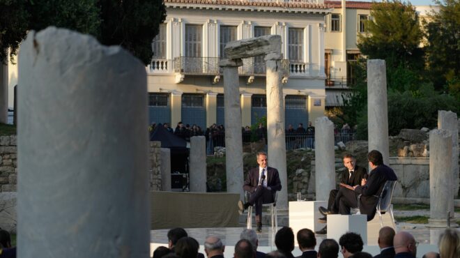 το-ταμείο-της-επίσκεψης-μακρόν-στην-564193666