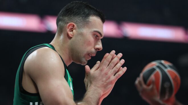 ευρωλίγκα-ολυμπιακός-με-mvp-βεζένκοφ-κ-564197521