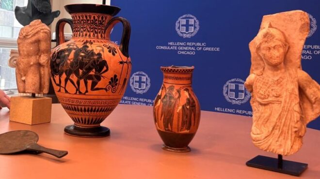 επιστροφή-πέντε-αρχαιοτήτων-από-το-σι-564185452