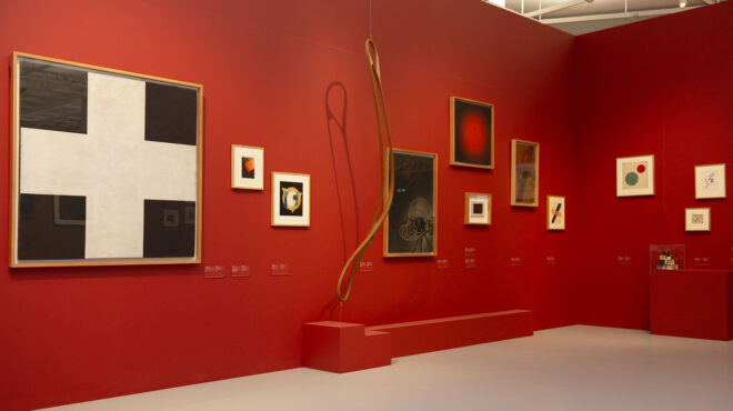 η-συλλογή-κωστάκη-στην-πινακοθήκη-30-χρό-564156079