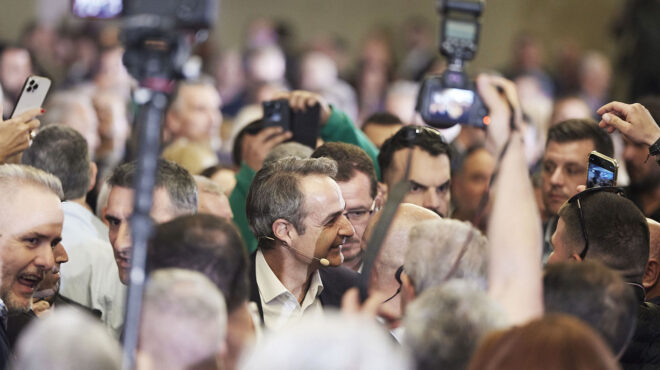 νέο-πακέτο-στήριξης-φέρνει-το-υπερπλε-564187180