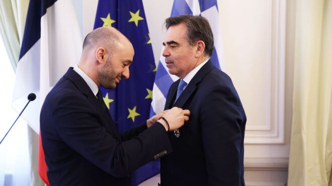 η-γαλλία-τίμησε-τον-μαργαρίτη-σχοινά-μ-564198028