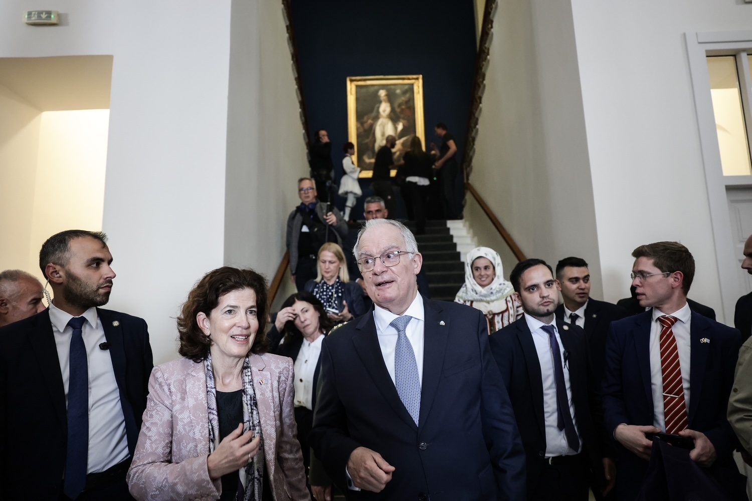 Πάνδημος ο επετειακός εορτασμός στο Μεσολόγγι. Μια «Εξοδος στο Φως»-3