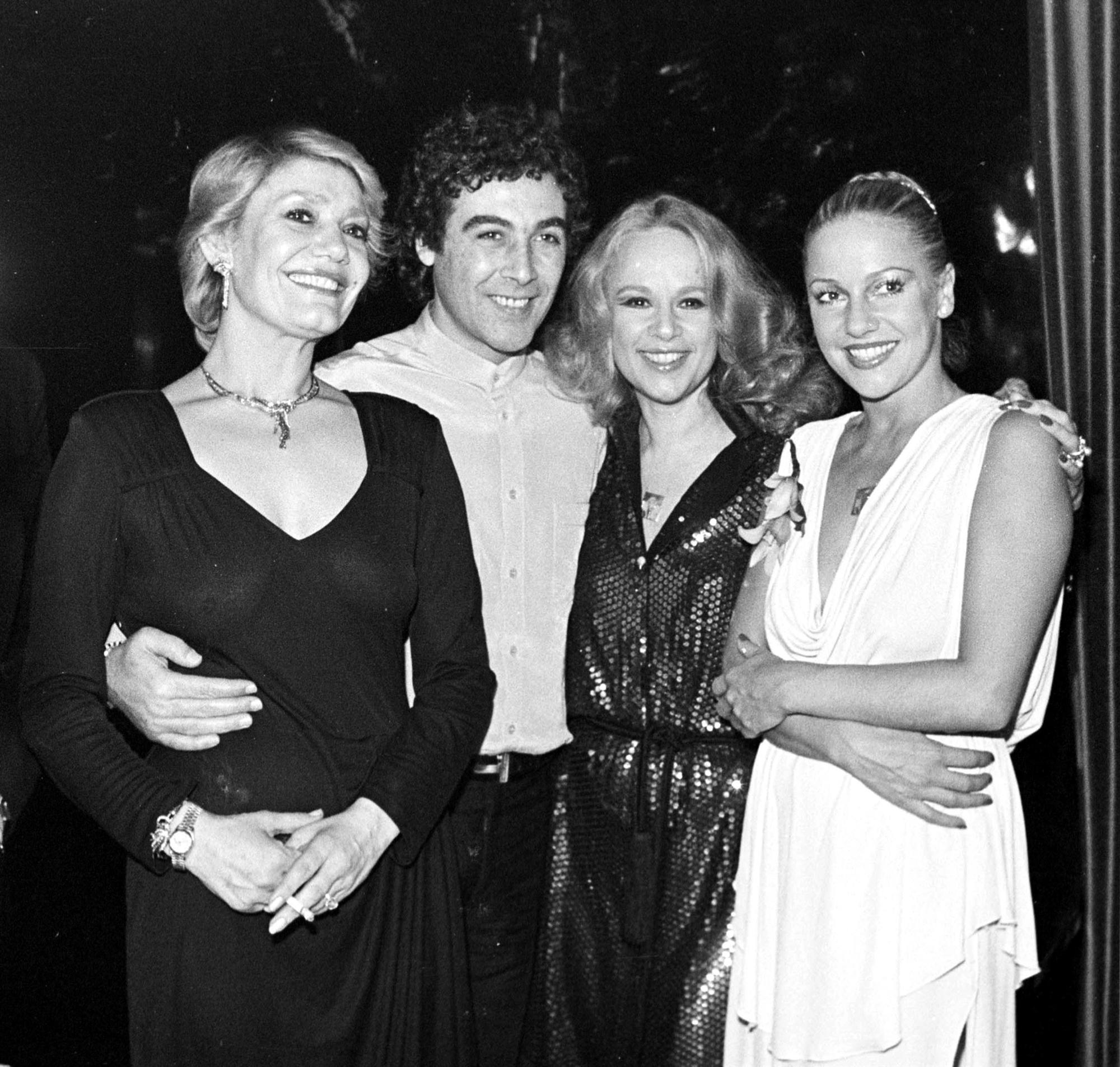 «Είναι πρώτα αρτίστα και μετά τραγουδίστρια»-2