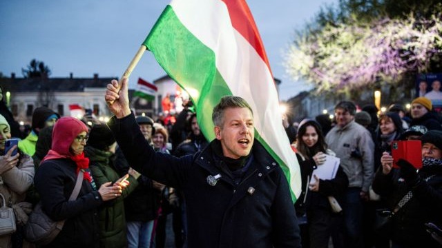 οι-ούγγροι-ψηφίζουν-για-την-ευρώπη-564171262