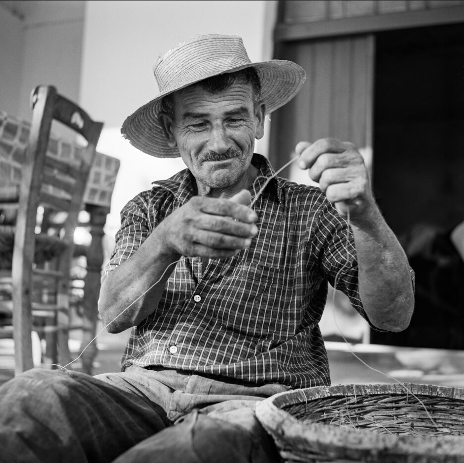 Το Αιγαίο μιας άλλης εποχής στο νέο φωτογραφικό λεύκωμα του Ρόμπερτ Μακέιμπ-2