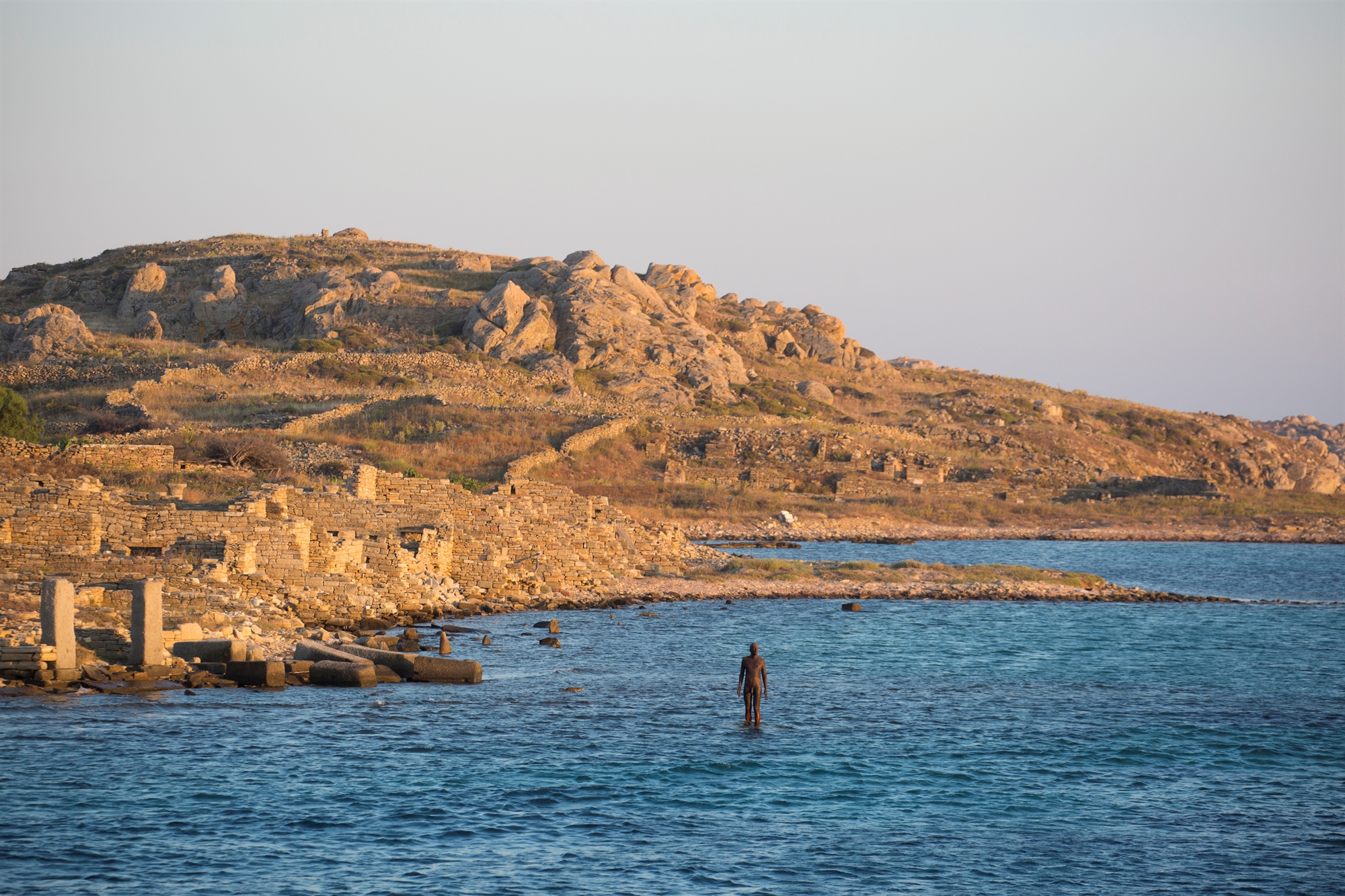 Οργανισμός ΝΕΟΝ: Αντίο με ισχυρό αποτύπωμα-2