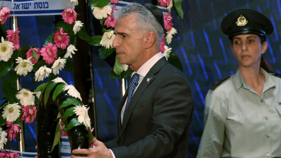 «Νομίζω ότι πρέπει να το κάνουμε»: Οι συσκέψεις που οδήγησαν τον Τραμπ στην επίθεση κατά του Ιράν-1