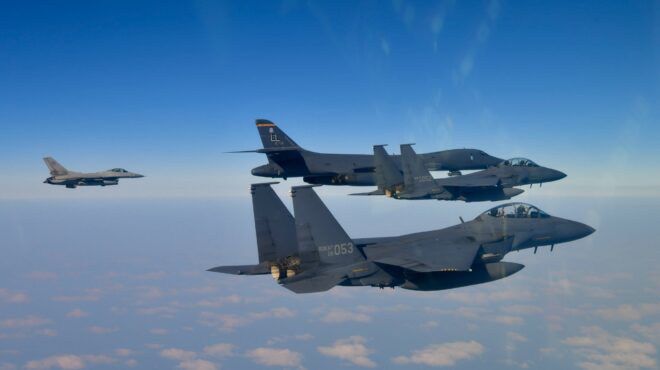 νότια-κορέα-πιλότος-που-έβγαζε-σέλφι-π-564189553