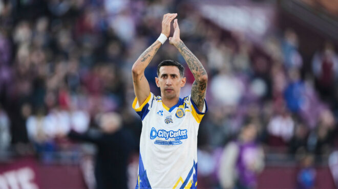 πώς-τα-social-media-κατασπαράζουν-ακόμη-και-το-564190108