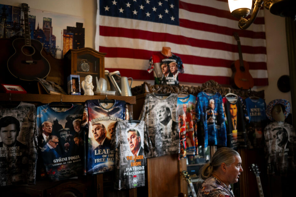 Ορμπαν: Ο «χαμαιλέοντας» με τους πιστούς οπαδούς-4