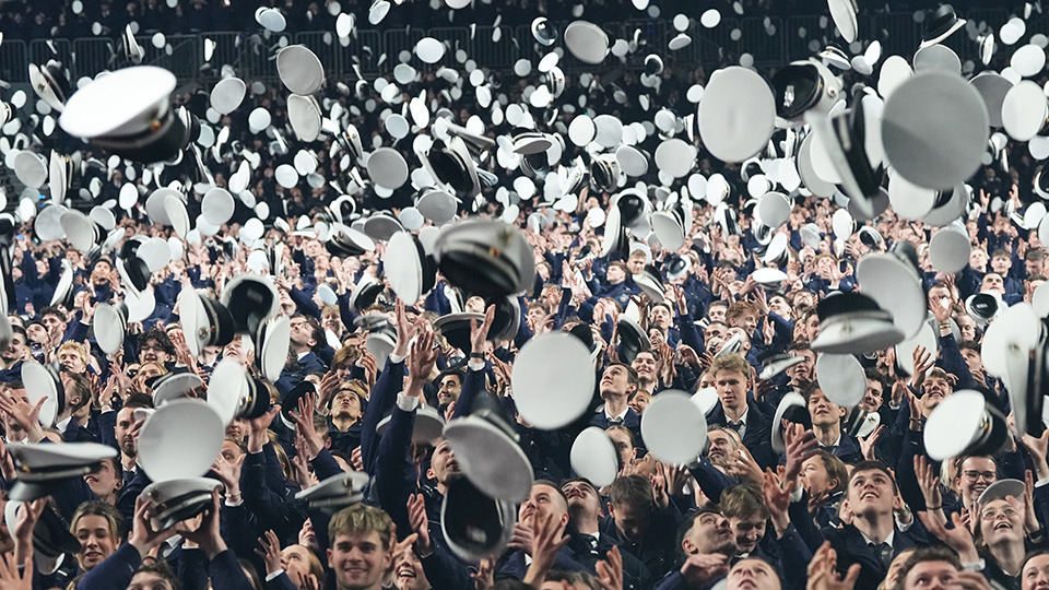 Οι άγνωστοι φωτογράφοι του φεγγαριού-3