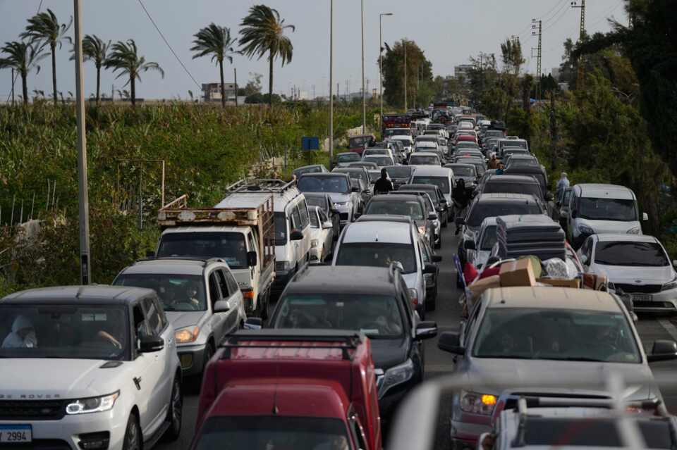 Λίβανος: Μαζικά επιστρέφουν στα σπίτια τους οι εκτοπισμένοι του πολέμου-5