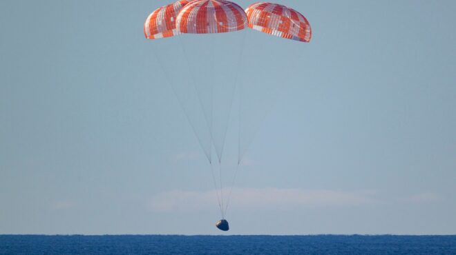 αρτεμις-ιι-επέστρεψε-στη-γη-ασφαλής-564172015