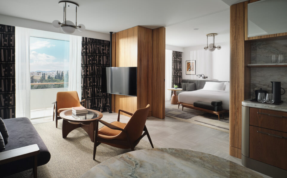 Περιήγηση στους χώρους του εμβληματικού Conrad Athens-3