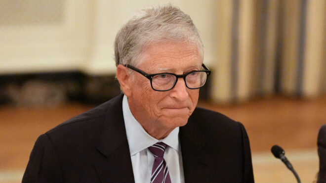 ο-μπιλ-γκέιτς-καταθέτει-στο-κογκρέσο-γ-564165391