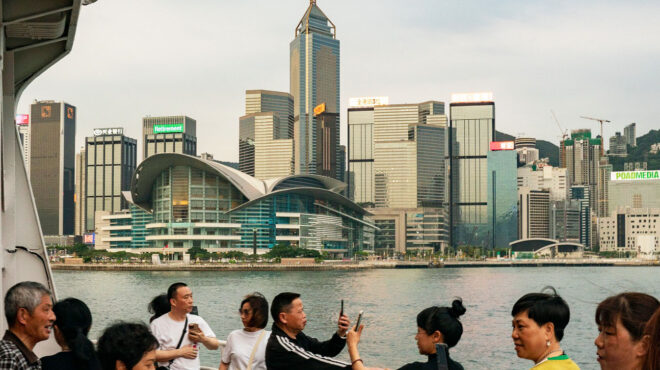 στο-χονγκ-κονγκ-στρέφονται-οι-κινεζικ-564154084