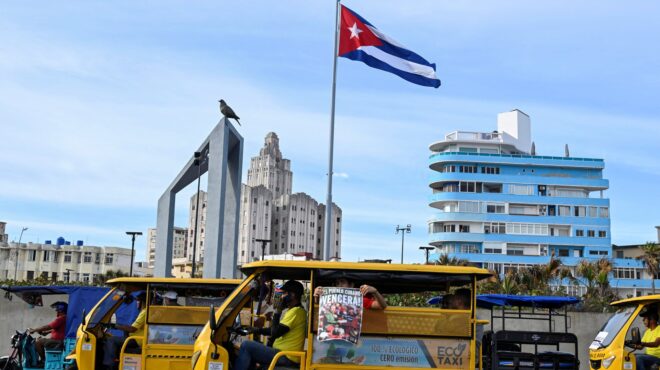 ηπα-νέα-βέλη-και-απειλές-τραμπ-κατά-της-564173332