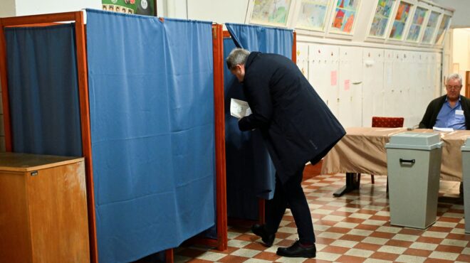 ουγγαρία-ανοιξαν-οι-κάλπες-τέλος-τη-564172522