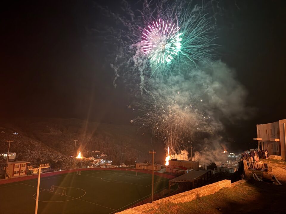 Κρήτη: Οι «Αρφανοί» έστειλαν το μήνυμα της Αναστάσεως από τα Ανώγεια-6